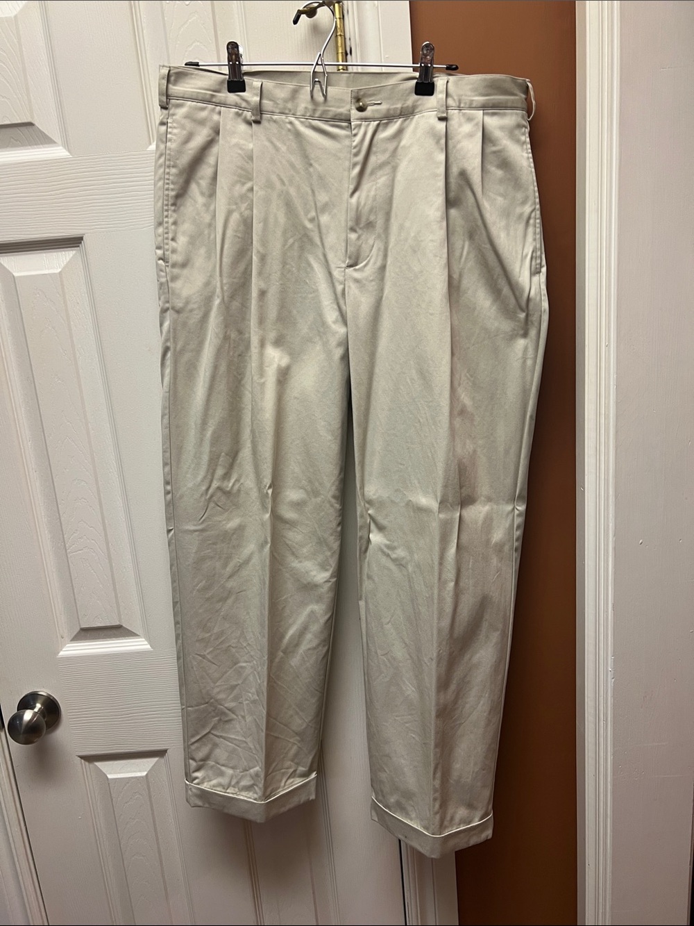 Jos. A. Bank Men's Pleated Chinos in Light Khaki